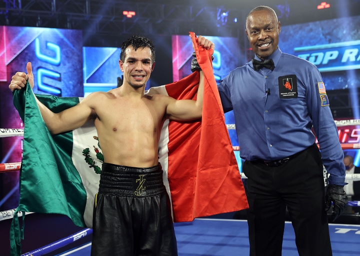 Jose Zepeda Twice Floors Josue Vargas, Scores 1st Round Knockout In New York City Boxing News